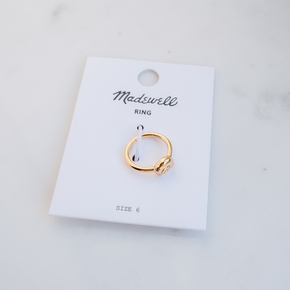 Madewell gold plated shell ring size 6 - Picture 6 of 6